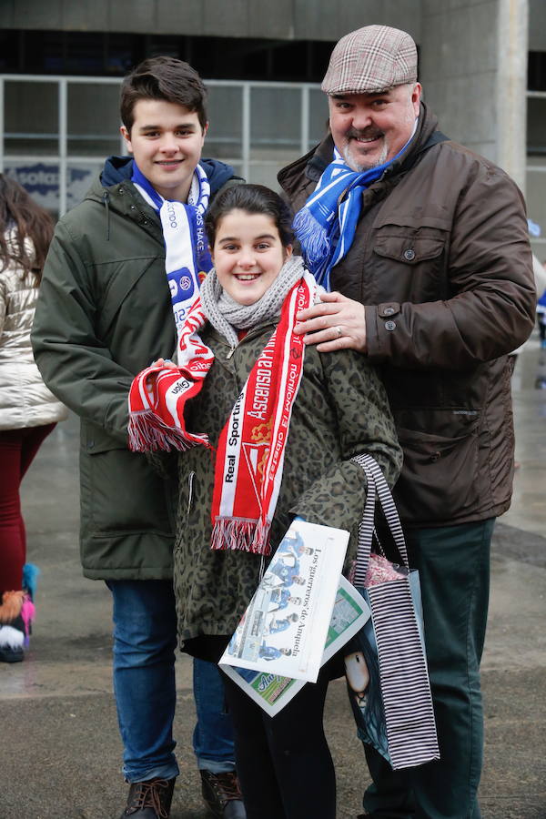 Las aficiones del Oviedo y del Sporting, a las puertas del Carlos Tariere