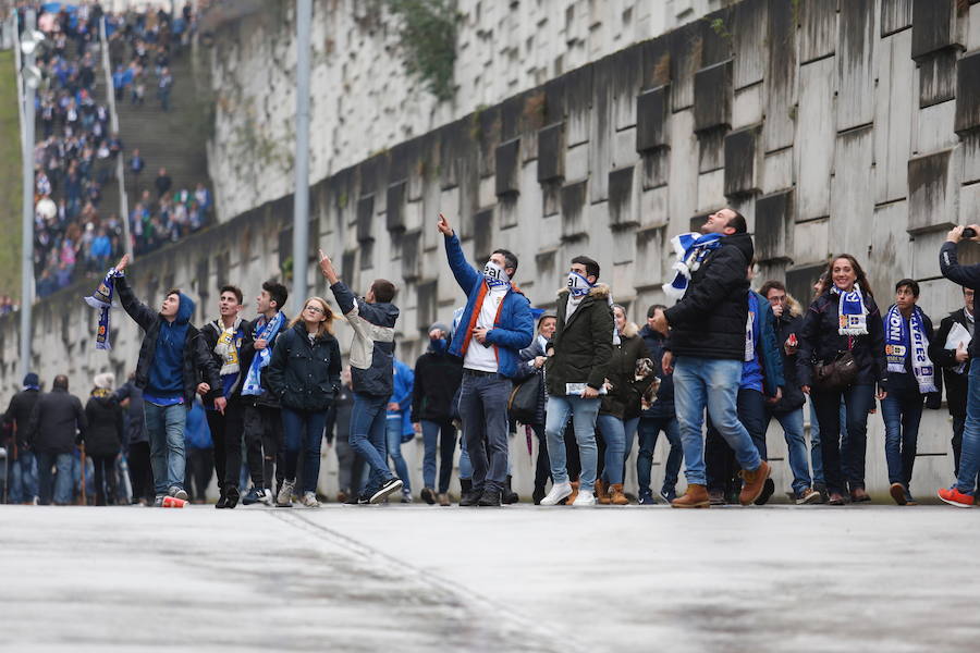 Las aficiones del Oviedo y del Sporting, a las puertas del Carlos Tariere