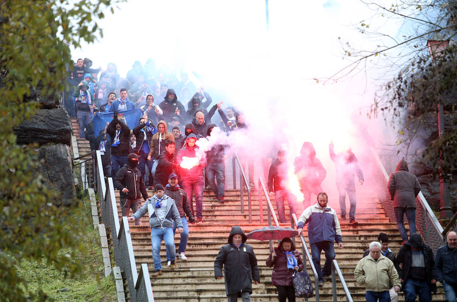 Las aficiones del Oviedo y del Sporting, a las puertas del Carlos Tariere