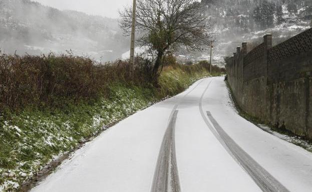 La nieve cubre las parroquias más altas de Gijón