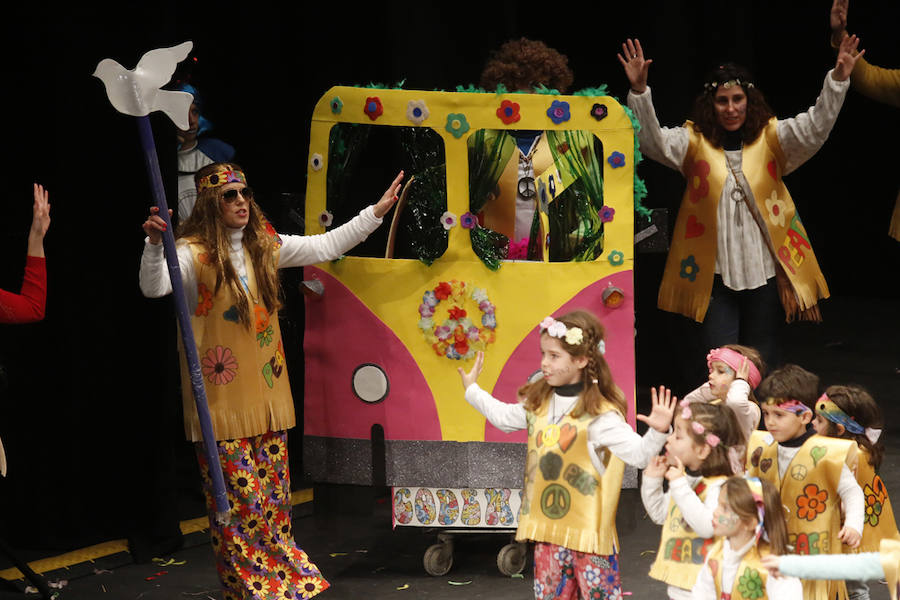 Los más pequeños de la casa ponen su originalidad y desparpajo sobre el escenario del Teatro Jovellanos un año más