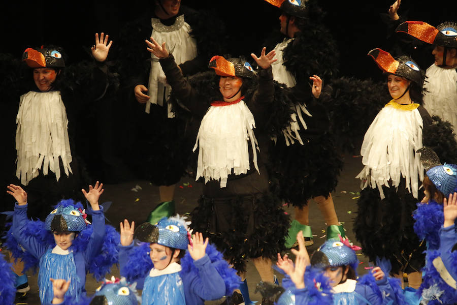 Los más pequeños de la casa ponen su originalidad y desparpajo sobre el escenario del Teatro Jovellanos un año más