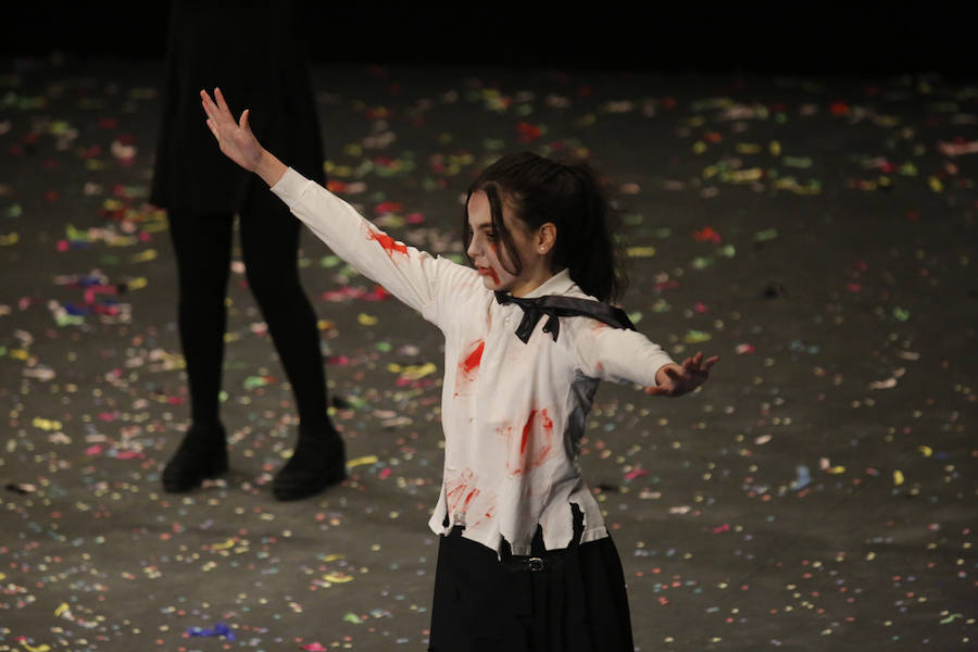 Los más pequeños de la casa ponen su originalidad y desparpajo sobre el escenario del Teatro Jovellanos un año más