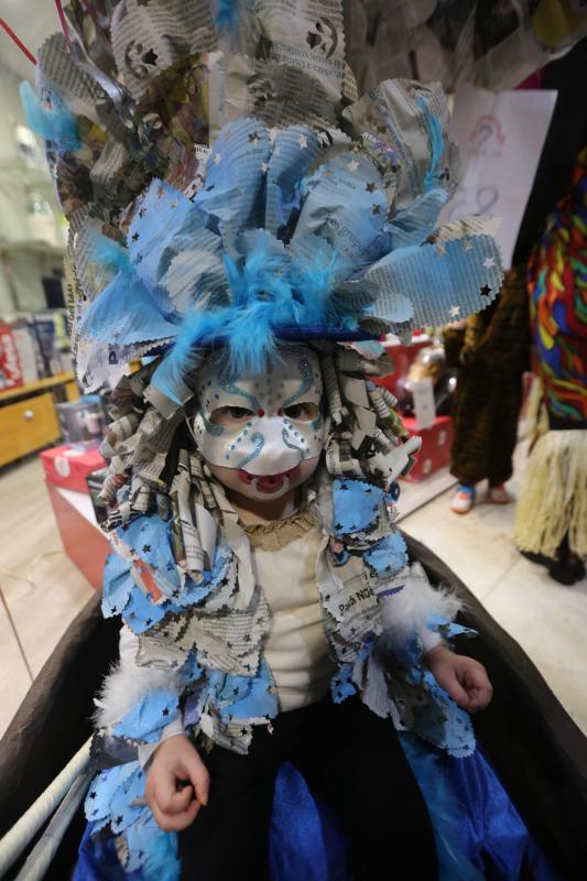 El centro comercial celebra su concurso infantil de disfraces con trecientos participantes.