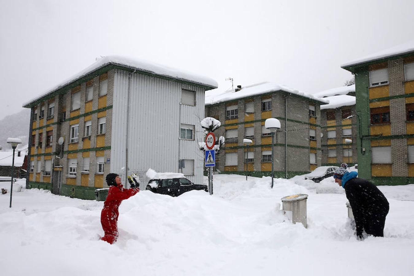 Las grandes imágenes que deja el temporal en Asturias