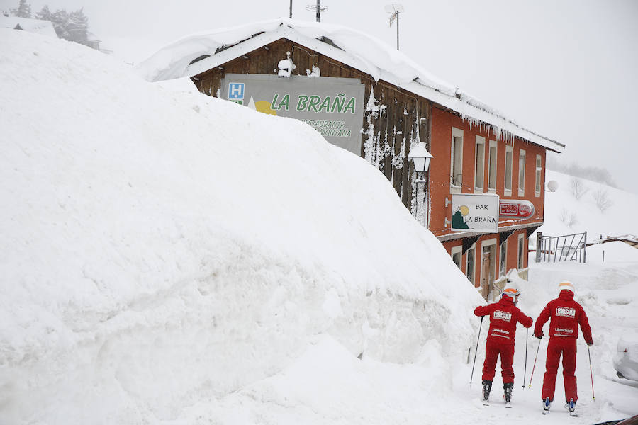 Las grandes imágenes que deja el temporal en Asturias