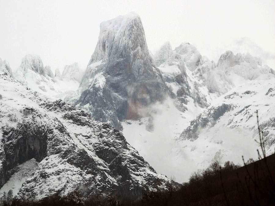 Las grandes imágenes que deja el temporal en Asturias