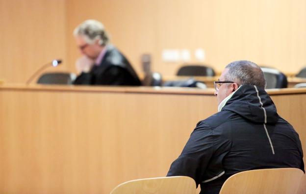 El acusado, en la sala de vistas de la Audiencia Provincial. 