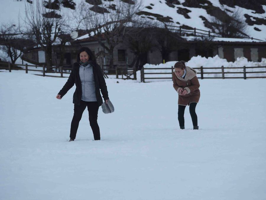 Fin de semana de nieve en Los Lagos de Covadonga - Asturias