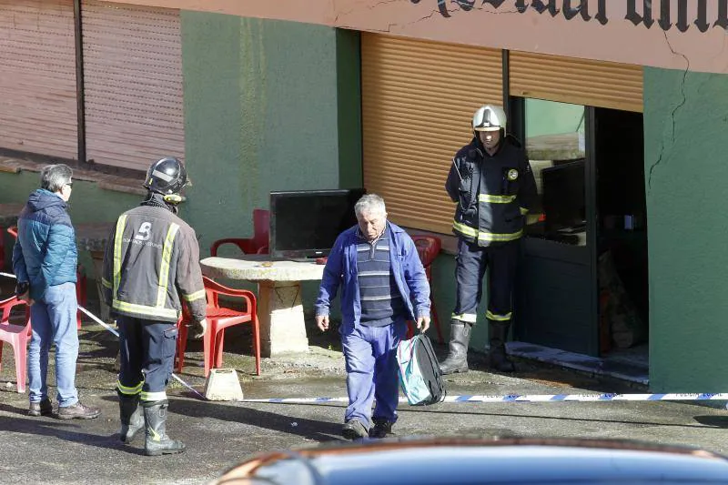 . El restaurante no aguantó la cimentación, se ve una inclinación de unos treinta centímetros