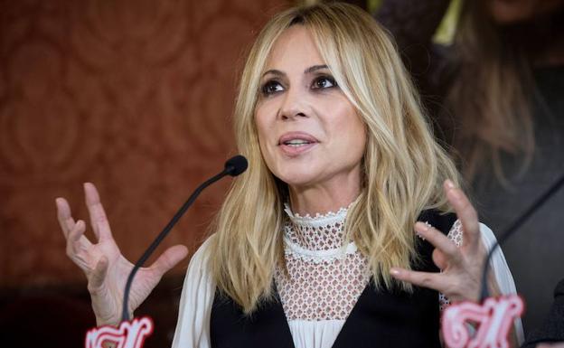 Marta Sánchez: «Si mi letra acaba siendo la del himno, me voy a la tumba tranquila»