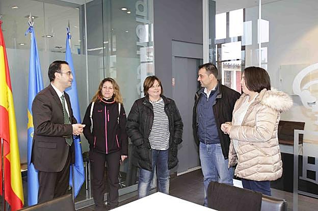 Un momento del encuentro de ayer en Colombres. 