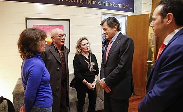 Javier Fernández, en el velatorio de Alejandro, en el Tanatorio de Cabueñes.