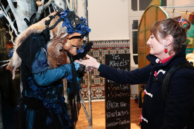 Las creaciones que las compañías participantes en Feten presentan estos días en Gijón siguen haciendo las delicias de los más pequeños, que se ven arrastrados por la creatividad de su puesta en escena.