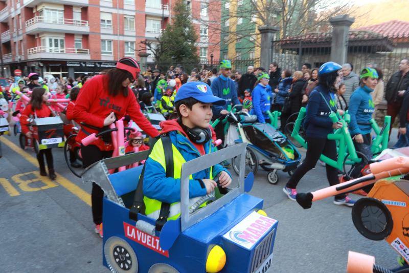 4.300 euros en premios para los disfraces más originales y coloridos en un gran desfile que cierra la celebración del carnaval en las cuencas.