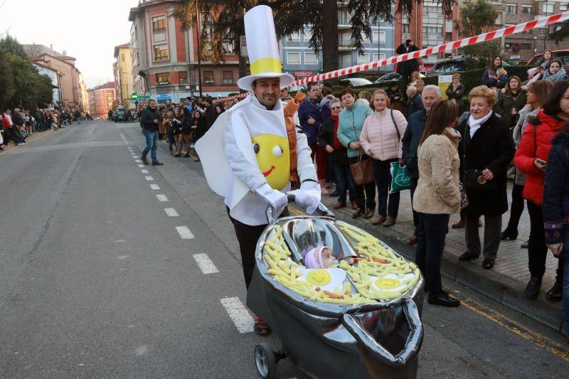4.300 euros en premios para los disfraces más originales y coloridos en un gran desfile que cierra la celebración del carnaval en las cuencas.