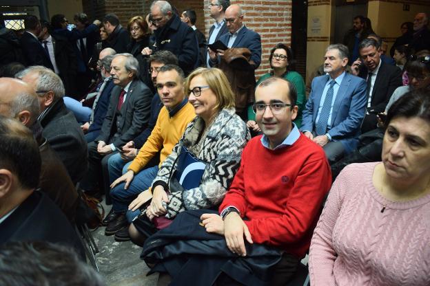 Los alcaldes de Oviedo, San Martín del Rey Aurelio, Corvera, Avilés o Cangas del Narcea, entre otros, ayer, en un momento de la reunión de la Federación Española de Municipios y Provincias que tuvo lugar en Madrid. 