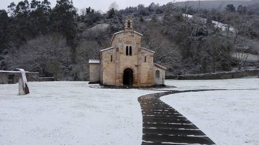 Fotos: La nieve cubre el oriente asturiano