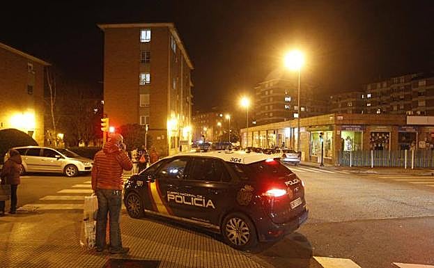 Dos heridos tras una pelea entre un hombre y una mujer en el barrio de Contrueces, en Gijón