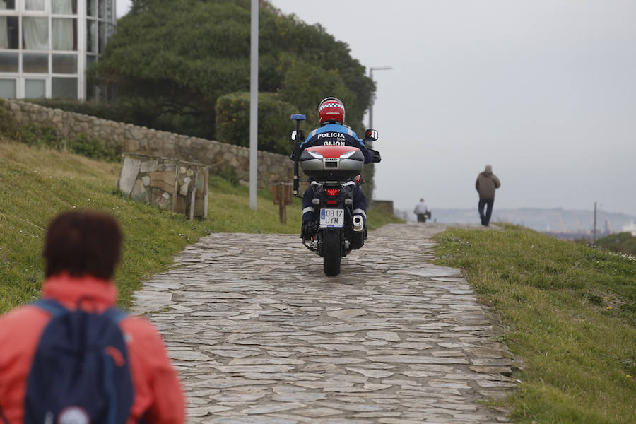 Fotos: Dispositivo de búsqueda en Gijón de Lorena Torrre, la mujer desaparecida