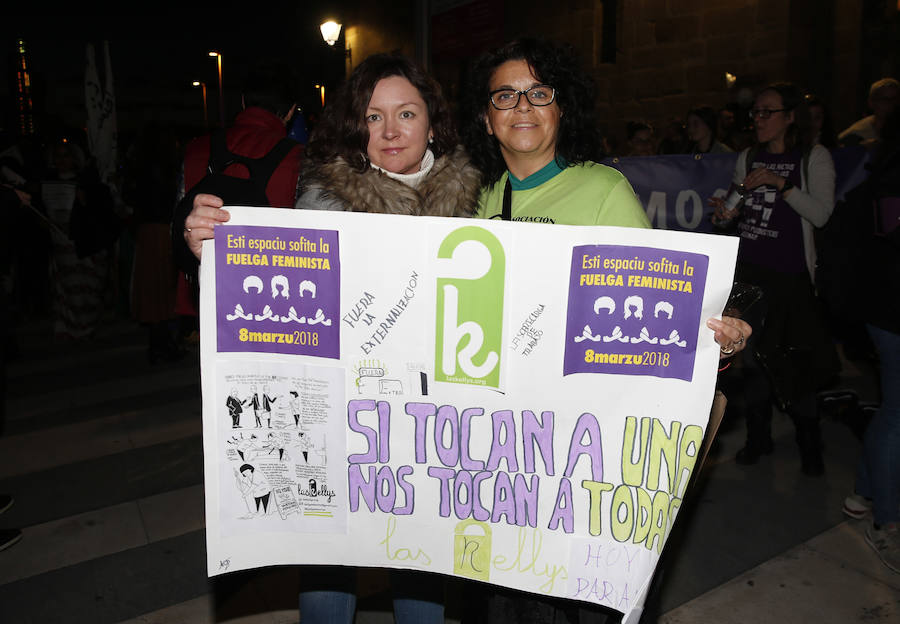 Asturias celebra el Día Internacional de la Mujer en las calles de Gijón en la primera huelga general feminista convocada bajo el lema 'Si nosotras paramos, se para el mundo'