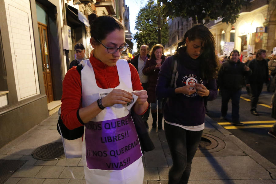 Asturias celebra el Día Internacional de la Mujer en las calles de Gijón en la primera huelga general feminista convocada bajo el lema 'Si nosotras paramos, se para el mundo'