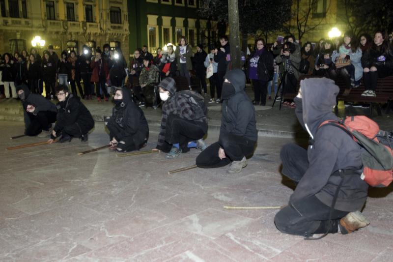 Las mujeres de la región recorren las calles para reivindicar la igualdad en todos los ámbitos de la sociedad.