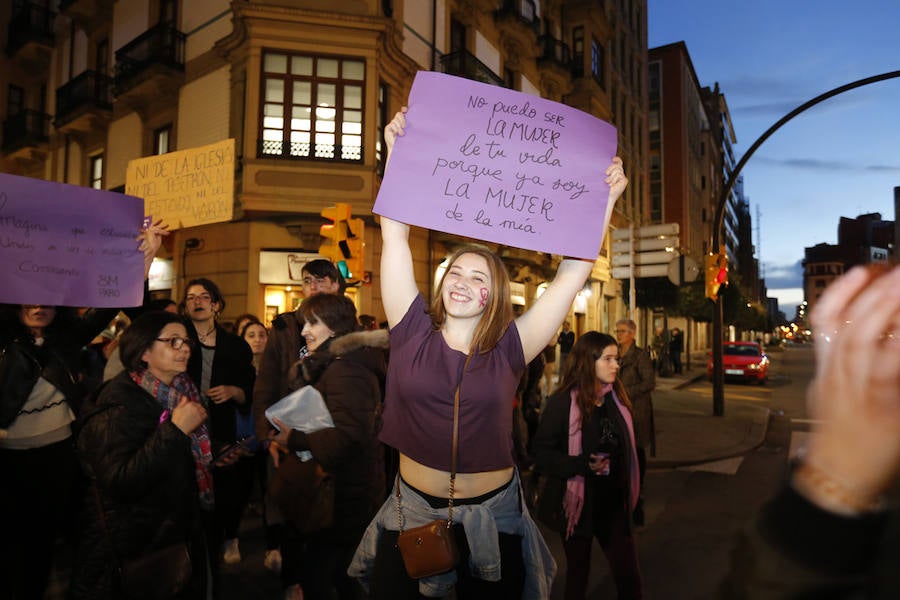 Asturias celebra el Día Internacional de la Mujer en las calles de Gijón en la primera huelga general feminista convocada bajo el lema 'Si nosotras paramos, se para el mundo'