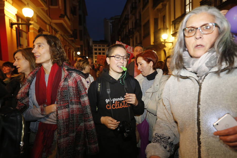 Asturias celebra el Día Internacional de la Mujer en las calles de Gijón en la primera huelga general feminista convocada bajo el lema 'Si nosotras paramos, se para el mundo'