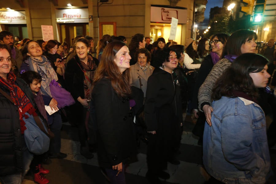 Asturias celebra el Día Internacional de la Mujer en las calles de Gijón en la primera huelga general feminista convocada bajo el lema 'Si nosotras paramos, se para el mundo'