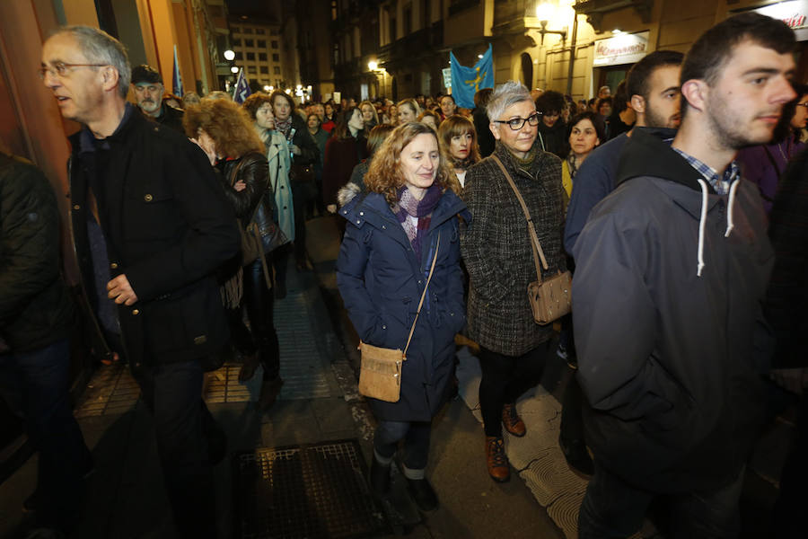 Asturias celebra el Día Internacional de la Mujer en las calles de Gijón en la primera huelga general feminista convocada bajo el lema 'Si nosotras paramos, se para el mundo'