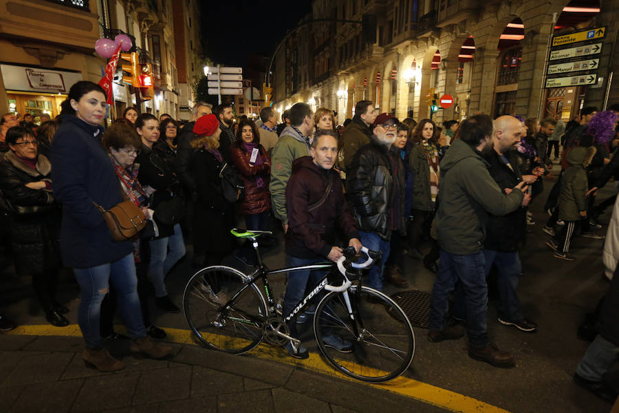 Asturias celebra el Día Internacional de la Mujer en las calles de Gijón en la primera huelga general feminista convocada bajo el lema 'Si nosotras paramos, se para el mundo'