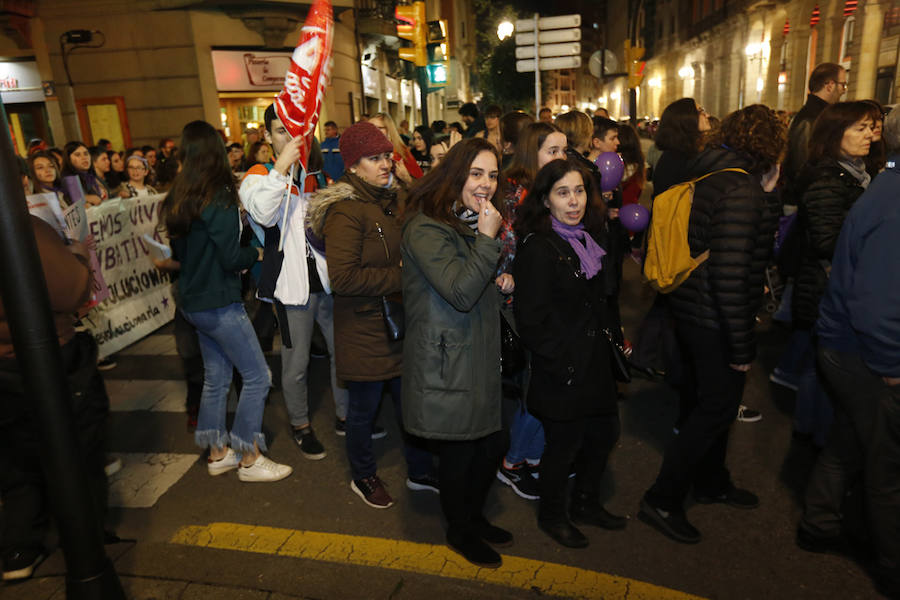 Asturias celebra el Día Internacional de la Mujer en las calles de Gijón en la primera huelga general feminista convocada bajo el lema 'Si nosotras paramos, se para el mundo'
