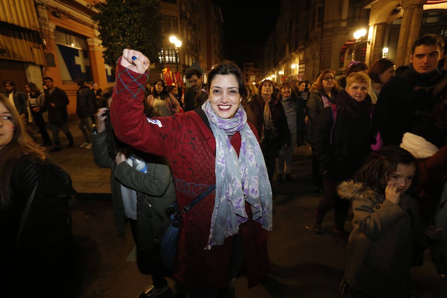 Asturias celebra el Día Internacional de la Mujer en las calles de Gijón en la primera huelga general feminista convocada bajo el lema 'Si nosotras paramos, se para el mundo'