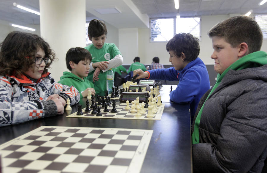 Fotos: El Centro de Tecnificación de Ajedrez de Ciudad Naranco, 24 años enseñando a jugar