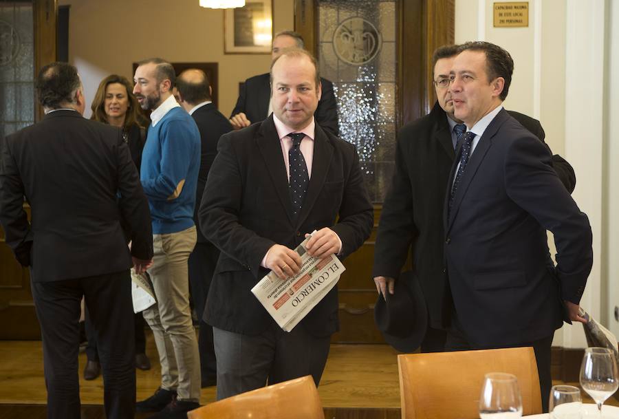 La ponencia corrió a cargo del subdirector general y director de Asset Management y Análisis de Banco Sabadell, Cirus Andreu. 