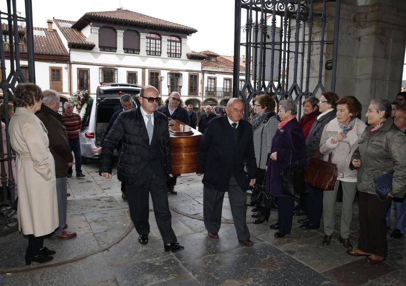 Ricardo Álvarez Díaz-Pire, conocido en la villa como 'Ricardín Pire', falleció a los 84 años en la residencia de El Valle.