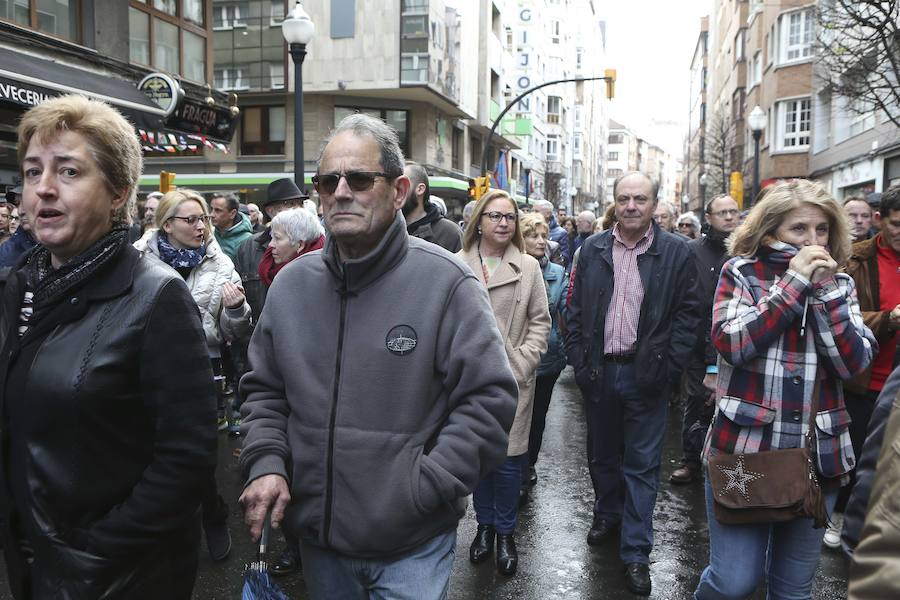 Fotos: Los pensionistas asturianos se manifiestan en Gijón por una pensión digna