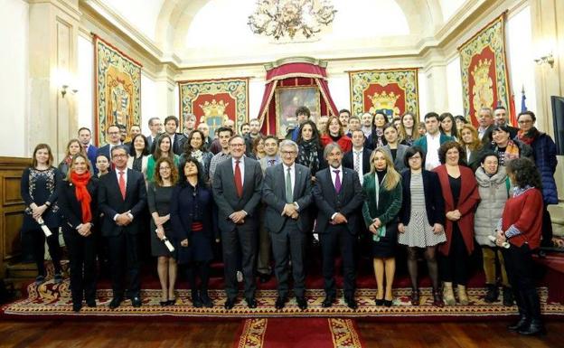 Universidad y Banco Santander amplian el convenio de colaboración por dos años