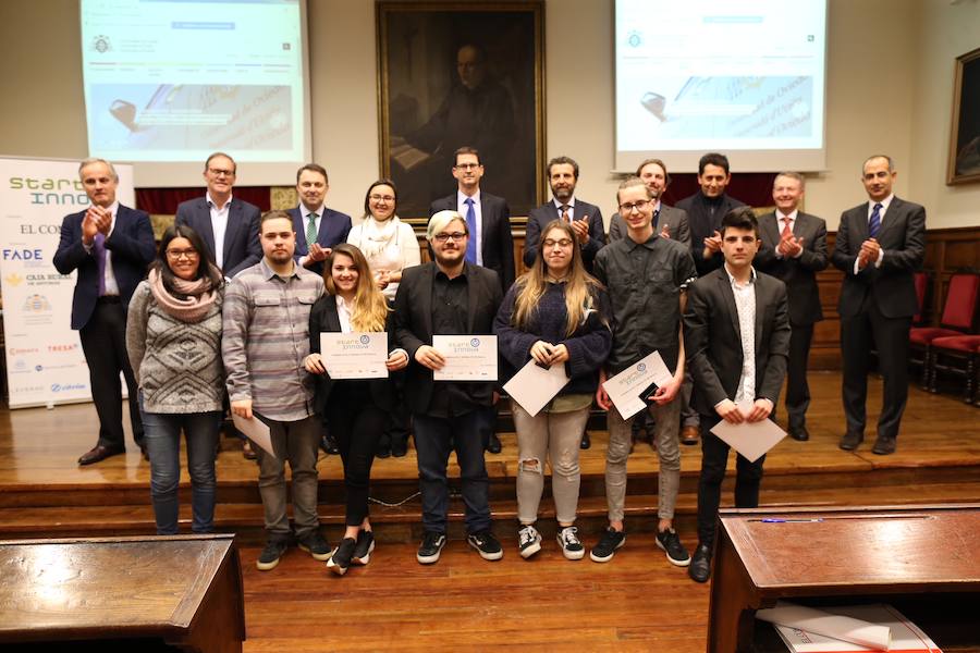 Medio centenar de estudiantes asturianos se han clasificado para la gran final de STARTinnova, el programa de fomento de la cultura emprendedora que promueve EL COMERCIO. Organizados en cinco equipos, han presentado sus proyectos ante un jurado de expertos en el Aula Magna del Edificio Histórico de la Universidad de Oviedo