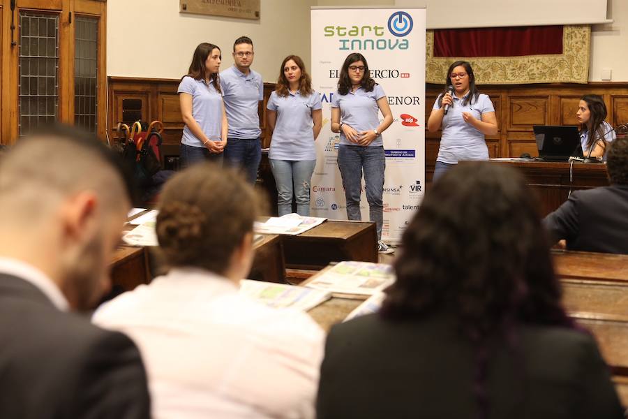 Medio centenar de estudiantes asturianos se han clasificado para la gran final de STARTinnova, el programa de fomento de la cultura emprendedora que promueve EL COMERCIO. Organizados en cinco equipos, han presentado sus proyectos ante un jurado de expertos en el Aula Magna del Edificio Histórico de la Universidad de Oviedo