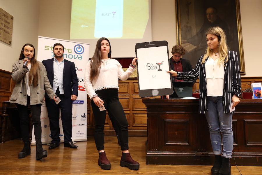 Medio centenar de estudiantes asturianos se han clasificado para la gran final de STARTinnova, el programa de fomento de la cultura emprendedora que promueve EL COMERCIO. Organizados en cinco equipos, han presentado sus proyectos ante un jurado de expertos en el Aula Magna del Edificio Histórico de la Universidad de Oviedo.