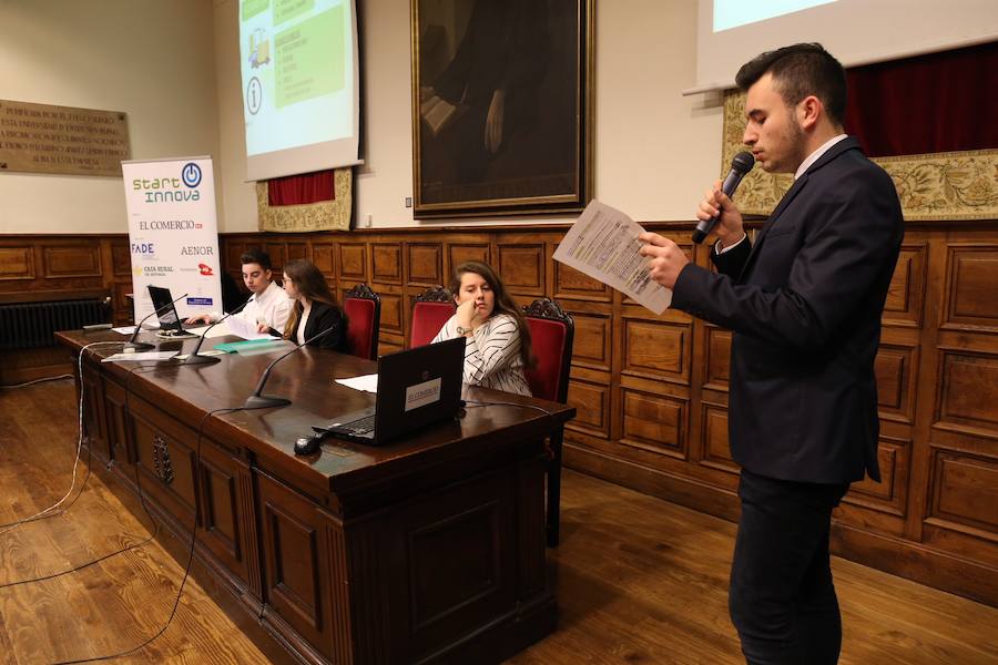 Medio centenar de estudiantes asturianos se han clasificado para la gran final de STARTinnova, el programa de fomento de la cultura emprendedora que promueve EL COMERCIO. Organizados en cinco equipos, han presentado sus proyectos ante un jurado de expertos en el Aula Magna del Edificio Histórico de la Universidad de Oviedo.