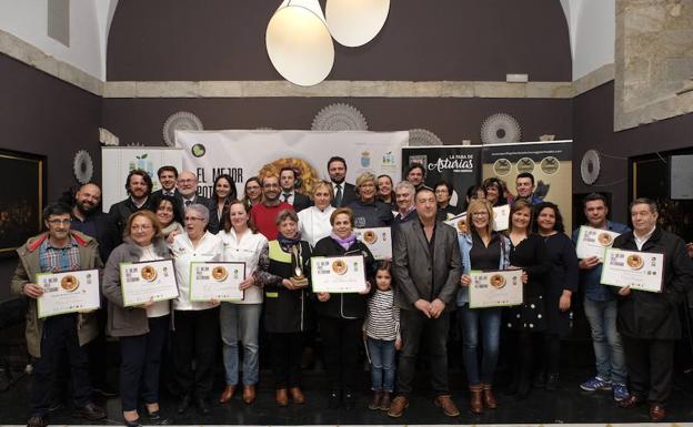 Todos los premiados en el primer certamen El Mejor Pote Asturiano del país. 