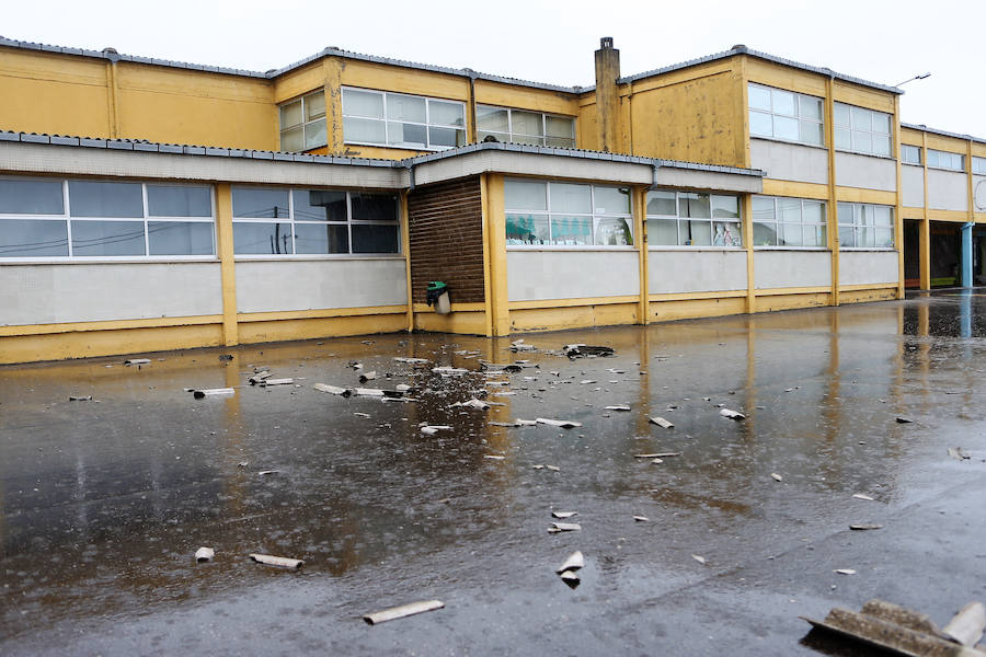 Las intensas y constantes lluvias de este domingo han ocasionado inundaciones en varios puntos del Principado, que ha activado el nivel de prealerta en fase 2