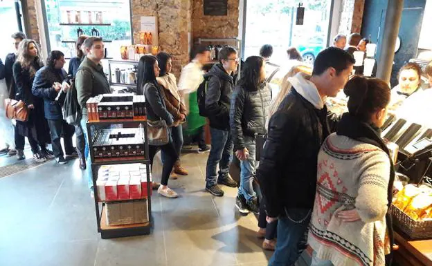Starbucks abre en Oviedo