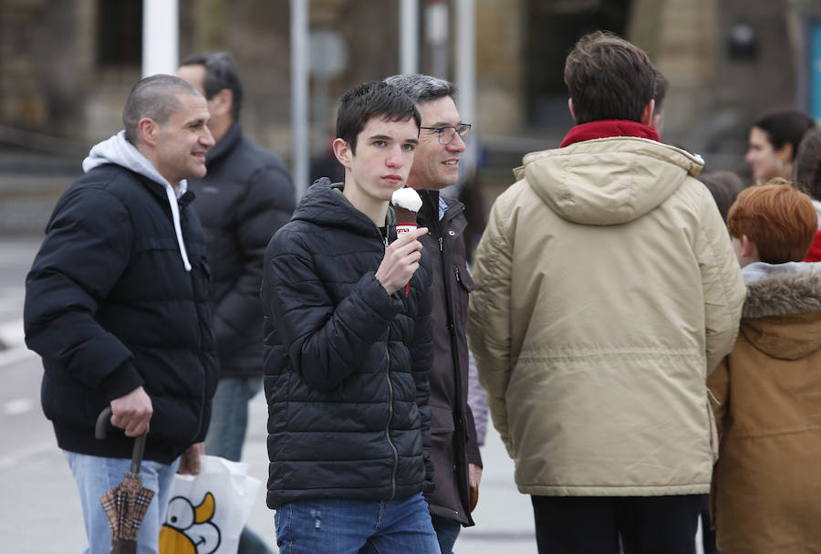 Fotos: El temporal marca la Semana Santa en Asturias