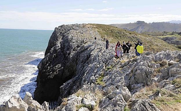 Imagen. Asturias, lleno por Semana Santa.