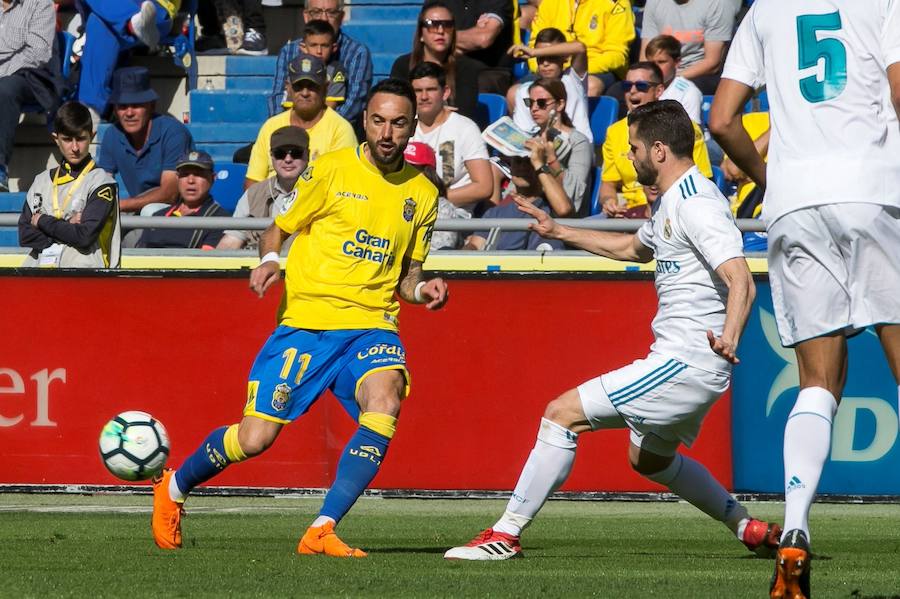 Con la mente puesta en el duelo europeo ante la Juventus y varias rotaciones, el Real Madrid superó a Las Palmas con dos tantos de Gareth Bale y uno de Karim Benzema.