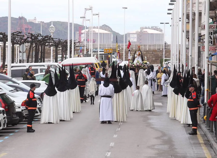 Fotos: Las mejores imágenes de la procesión del Encuentro en Gijón